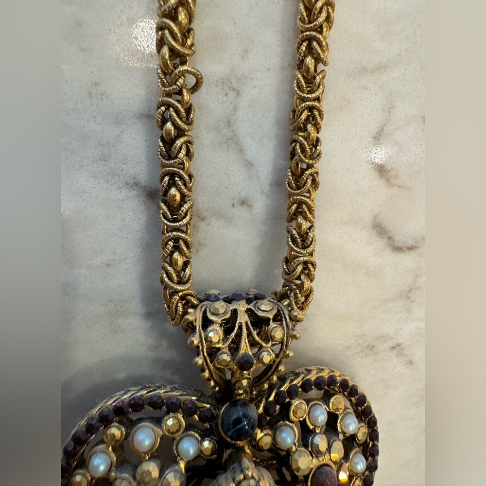 #10. Gift 🎁 Absolutely stunning Jose Maria Barrera SHOWPIECE gold pendant - Picture 7 of 8